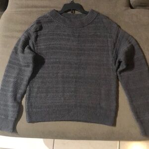 “Universal Thread knit sweater, size S, made in Thailand, used.”